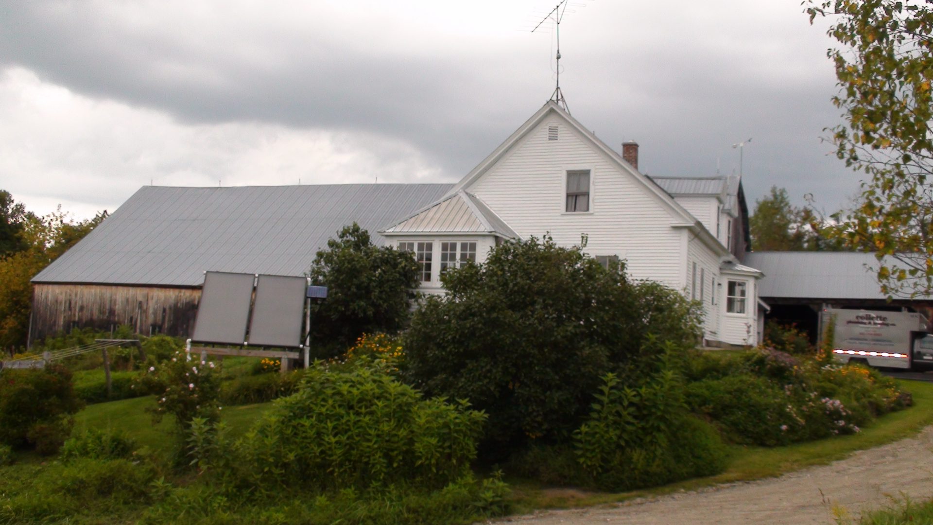 froling PV Panels towards a house